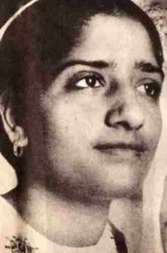 Cinemaazi remembers Surinder Kaur on her death anniversary