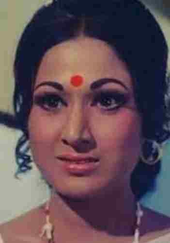 Cinemaazi wishes Vanisri  a very happy birthday